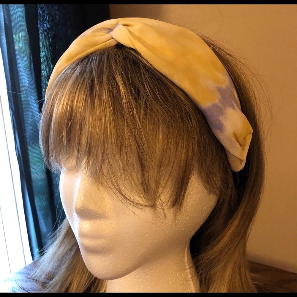 NEW! 🛍Trendy Tie-dye and Pearl Headbands!